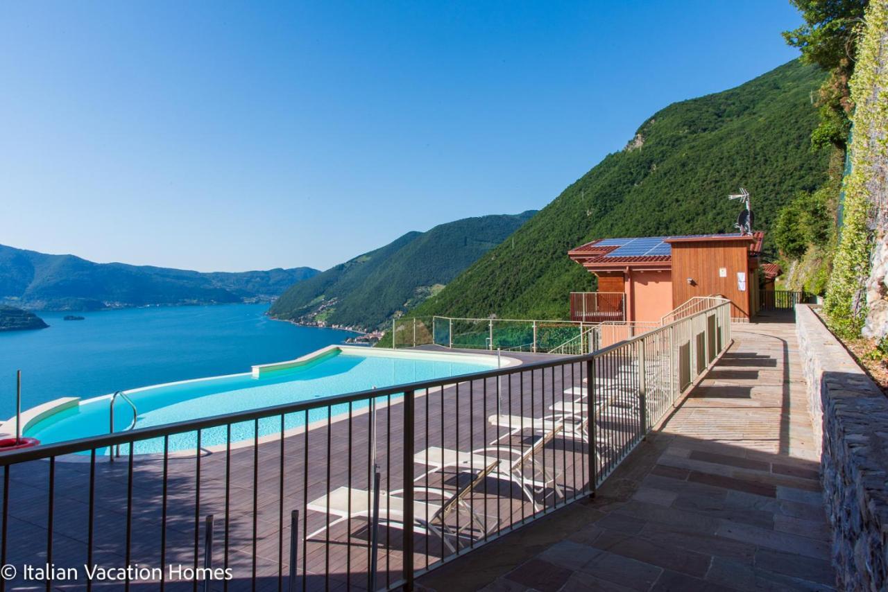 Italian Vacation Homes - Panoramic Villa Parzanica Exteriör bild